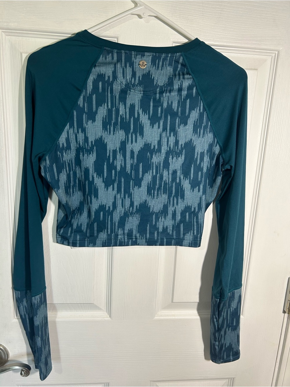 prAna Edge Wave Cropped Sun Top Teal Women's Active Medium UPF 50+ Beach Pool - Picture 3 of 12